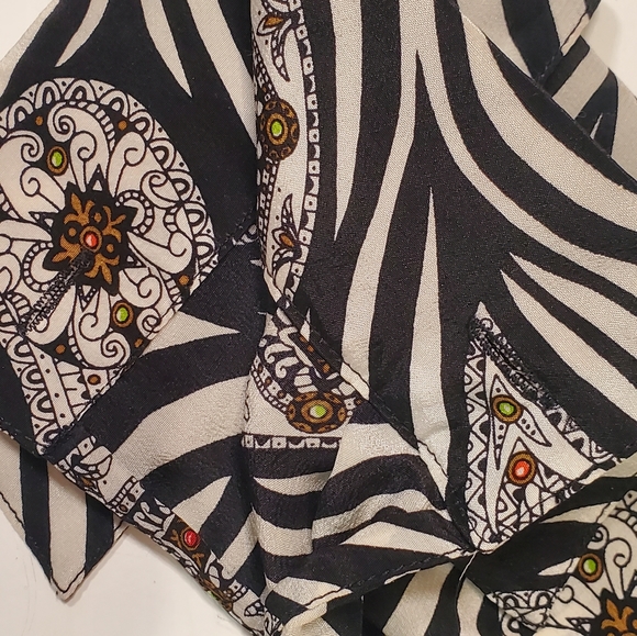 Color Fx Silk Zebra print blouse - Picture 4 of 5